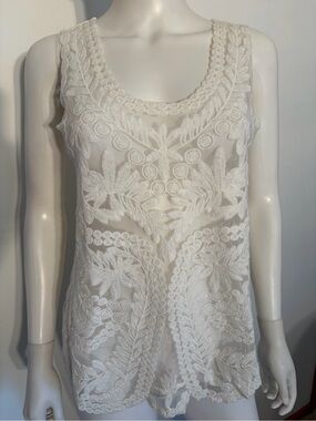 #858 Capri NWOT Women's White Embroidered Lace Camisole